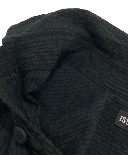 ISSEY MIYAKE MEN（イッセイミヤケメン）ISSEY MIYAKE MEN (イッセイミヤケメン) シワプリーツ加工シャツ/長袖シャツ ブラック サイズ:1の古着・服飾アイテム