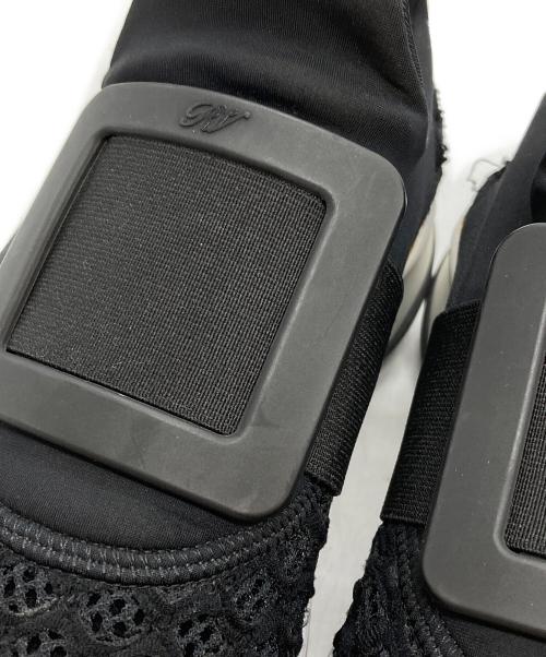 Roger Vivier（ロジェ ヴィヴィエ）Roger Vivier (ロジェ ヴィヴィエ) VIV RUN スニーカー/ヴィヴラン ブラック×ホワイト サイズ:37の古着・服飾アイテム