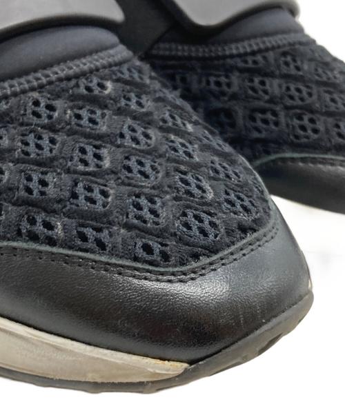 Roger Vivier（ロジェ ヴィヴィエ）Roger Vivier (ロジェ ヴィヴィエ) VIV RUN スニーカー/ヴィヴラン ブラック×ホワイト サイズ:37の古着・服飾アイテム