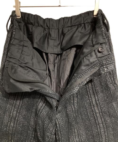 Yohji Yamamoto pour homme（ヨウジヤマモト プールオム）Yohji Yamamoto pour homme (ヨウジヤマモト プールオム) STRIPE COIN POCKET WIDE PANTS/ストライプ柄 コインポケット付き ワイドパンツ ブラック サイズ:3の古着・服飾アイテム
