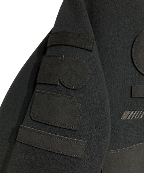 sacai（サカイ）sacai (サカイ) Mercedes AMG Patch Half Zip Sweatshirt 