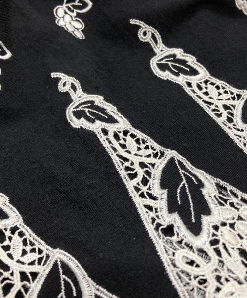 ROBE DE CHAMBRE COMME DES GARCONS（ローブドシャンブル コムデギャルソン）ROBE DE CHAMBRE COMME DES GARCONS (ローブドシャンブル コムデギャルソン) レースドッキングニットソー/Lace-docking knit-and-sew top  ブラック サイズ:－の古着・服飾アイテム