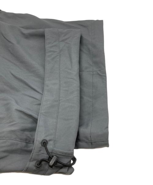 ACRONYM（アクロニウム）ACRONYM (アクロニウム) NYLON STRETCH WEB BELT TROUSER/ナイロンストレッチウェブベルトトラウザー グレー サイズ:XSの古着・服飾アイテム