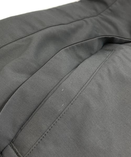 ACRONYM（アクロニウム）ACRONYM (アクロニウム) NYLON STRETCH WEB BELT TROUSER/ナイロンストレッチウェブベルトトラウザー グレー サイズ:XSの古着・服飾アイテム