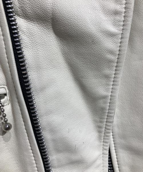 s'yte（サイト）s'yte (サイト) Sheep Skin Double Riders Jacket2/シープスキン・ダブルライダース・ジャケット・ツー ホワイト サイズ:4の古着・服飾アイテム