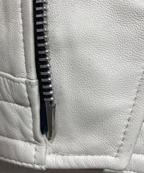 s'yte（サイト）s'yte (サイト) Sheep Skin Double Riders Jacket2/シープスキン・ダブルライダース・ジャケット・ツー ホワイト サイズ:4の古着・服飾アイテム