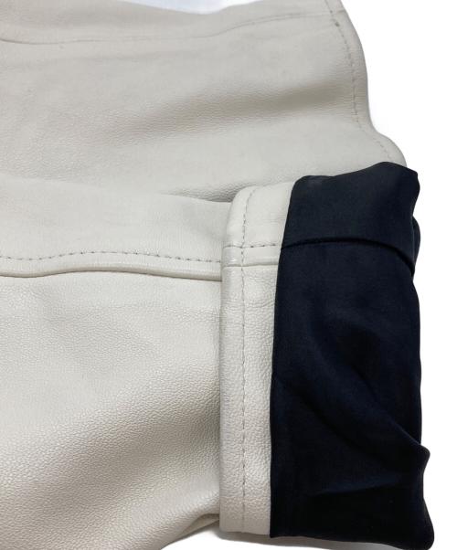 s'yte（サイト）s'yte (サイト) Sheep Skin Double Riders Jacket2/シープスキン・ダブルライダース・ジャケット・ツー ホワイト サイズ:4の古着・服飾アイテム