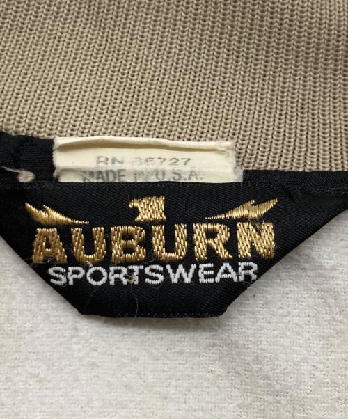auburn（オーバーン）auburn (オーバーン) スタジャン ベージュ サイズ:3XLの古着・服飾アイテム