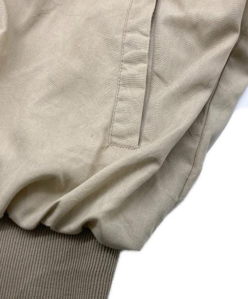 auburn（オーバーン）auburn (オーバーン) スタジャン ベージュ サイズ:3XLの古着・服飾アイテム