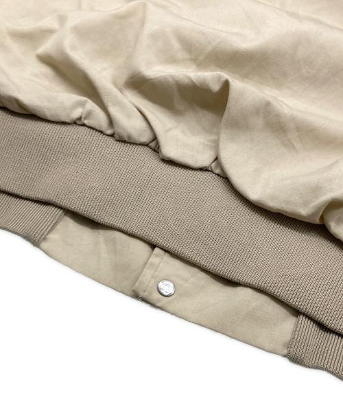 auburn（オーバーン）auburn (オーバーン) スタジャン ベージュ サイズ:3XLの古着・服飾アイテム