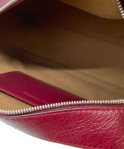 J&M DAVIDSON（ジェイ＆エム デヴィッドソン）J&M DAVIDSON (ジェイ＆エム デヴィッドソン) PEBBLEショルダーバッグ/Pebble shoulder bag  レッドの古着・服飾アイテム