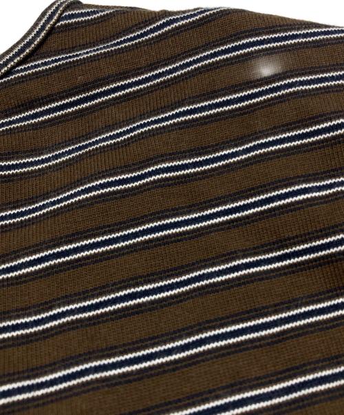 SYUMAN.（シュウマン）SYUMAN. (シュウマン) LAYERED HENLY LONG SLEEVES/レイヤード・ヘンリー・ロングスリーブス ブラウン サイズ:2の古着・服飾アイテム