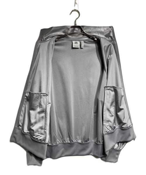 adidas Originals（アディダスオリジナル）adidas originals (アディダスオリジナル) オーバーサイズ ファイヤーバード トラックトップ/Oversized Firebird Track Top シルバー サイズ:Mの古着・服飾アイテム