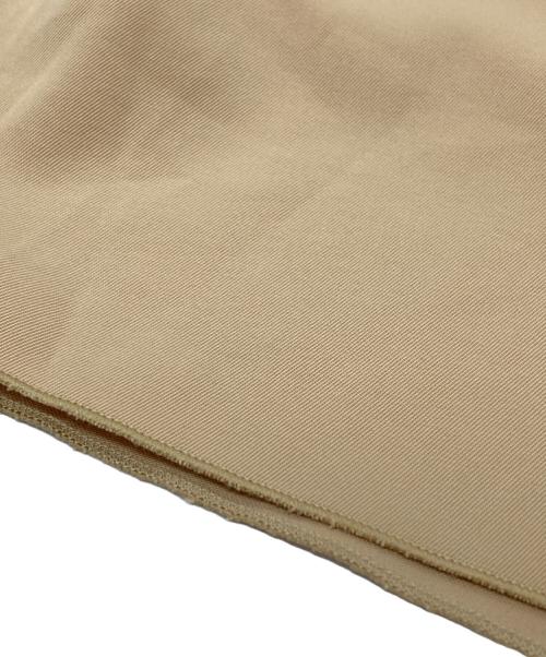 FOXEY NEWYORK（フォクシーニューヨーク）FOXEY NEWYORK (フォクシーニューヨーク) ノースリーブワンピース/sleeveless dress ベージュ サイズ:40の古着・服飾アイテム