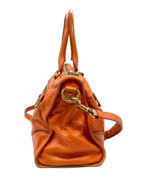 MIU MIU（ミュウミュウ）MIU MIU (ミュウミュウ) ヴィッテロシャイン2ｗay ハンドバッグ/Vitello Shine オレンジの古着・服飾アイテム