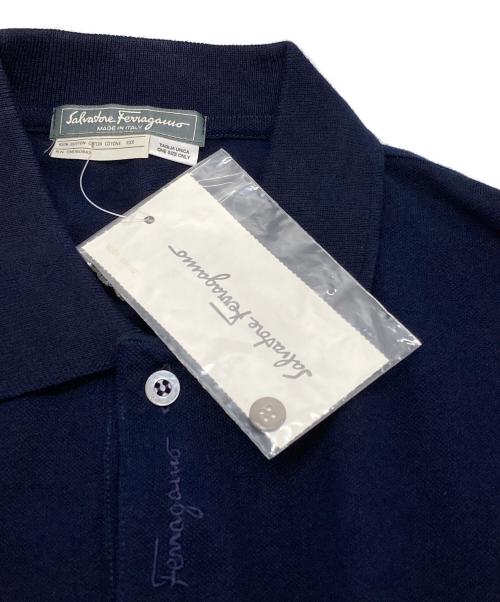 Salvatore Ferragamo（サルヴァトーレ フェラガモ）Salvatore Ferragamo (サルヴァトーレ フェラガモ) ロゴ刺繍ポロシャツ/Logo embroidered polo shirt ネイビー サイズ:OSの古着・服飾アイテム
