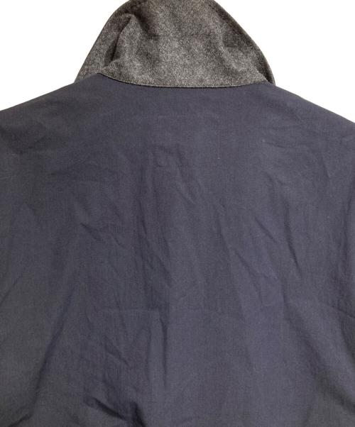 sacai（サカイ）sacai (サカイ) ドッキングミリタリーコート/Mixed Media Military Coat ネイビー×グリーン サイズ:3の古着・服飾アイテム