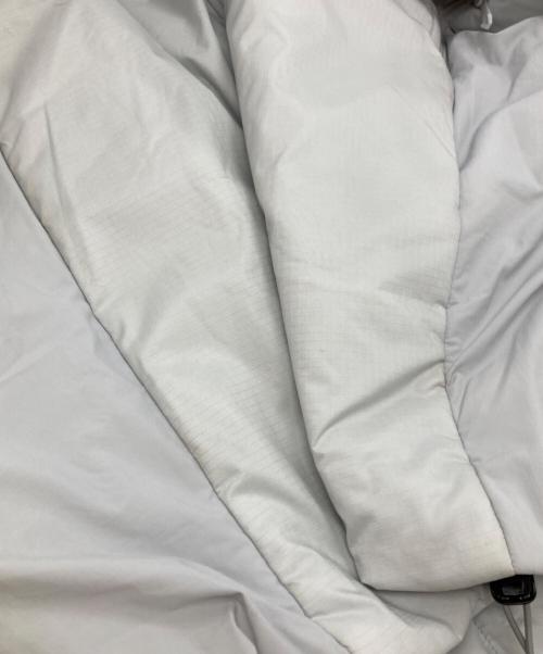 ARC'TERYX（アークテリクス）ARC'TERYX (アークテリクス) Atom SV Hoody/アトムSVフーディ ホワイト サイズ:XXLの古着・服飾アイテム