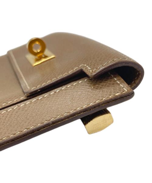 HERMES（エルメス）HERMES (エルメス) ケリー・ポケットコンパクト/Kelly Pocket Compact ブラウンの古着・服飾アイテム