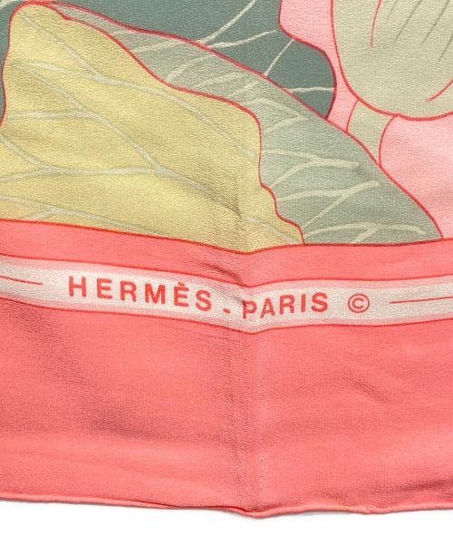 HERMES（エルメス）HERMES (エルメス) カレ140/FLEURS DE LOTUS 蓮の花 ピンク×ブルーの古着・服飾アイテム