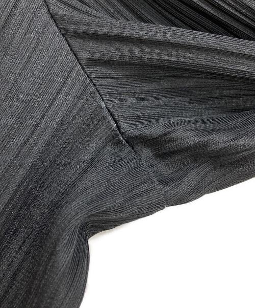 PLEATS PLEASE（プリーツプリーズ）PLEATS PLEASE (プリーツプリーズ) プリーツストレートパンツ/Pleated Straight Pants ブラック サイズ:3の古着・服飾アイテム