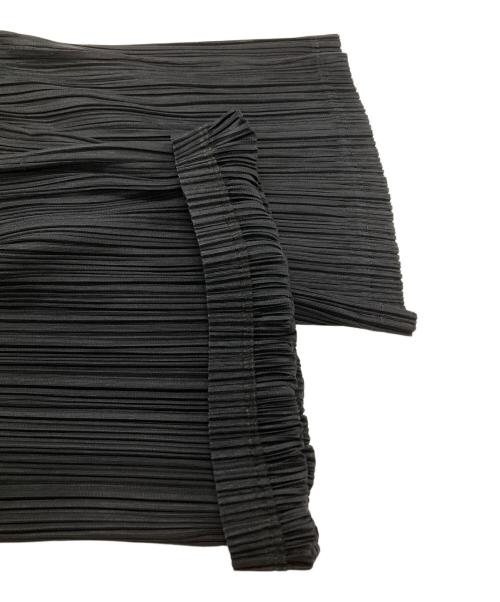 PLEATS PLEASE（プリーツプリーズ）PLEATS PLEASE (プリーツプリーズ) プリーツストレートパンツ/Pleated Straight Pants ブラック サイズ:3の古着・服飾アイテム