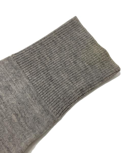 DIOR HOMME（ディオール オム）Dior Homme (ディオール オム) 爪痕クラッシュ加工Vネックニット/V-neck Knit with Scratch and Crash Distressing グレー サイズ:Sの古着・服飾アイテム