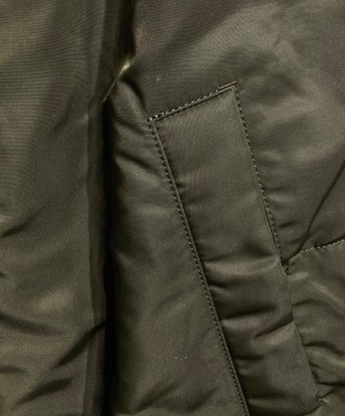 sacai（サカイ）sacai (サカイ) MA-1レイヤードベストワンピース/Layered Vest  アイボリー×オリーブ サイズ:1の古着・服飾アイテム