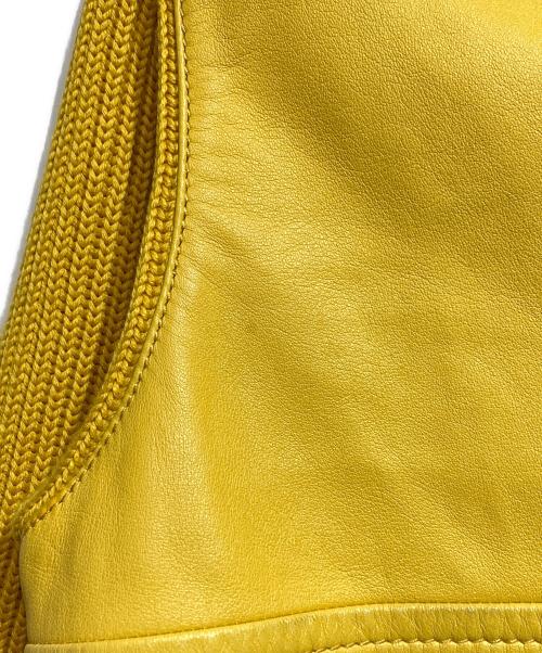 PRADA（プラダ）PRADA (プラダ) レザー切替ハーフジッププルオーバーニット/Leather-Paneled Half-Zip Pullover Knit イエロー サイズ:50の古着・服飾アイテム