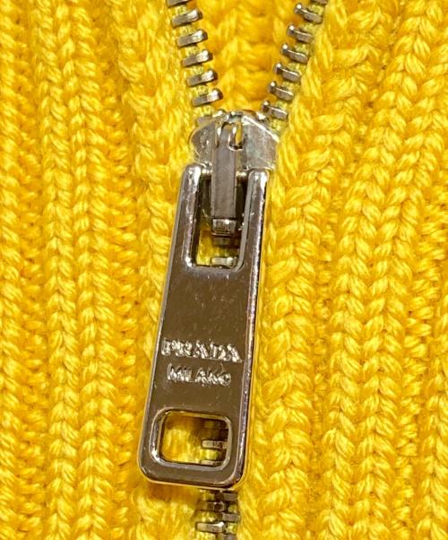 PRADA（プラダ）PRADA (プラダ) レザー切替ハーフジッププルオーバーニット/Leather-Paneled Half-Zip Pullover Knit イエロー サイズ:50の古着・服飾アイテム