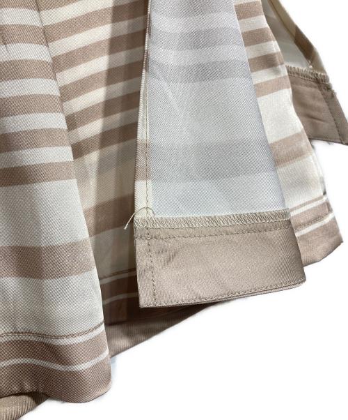 eimy istoire（エイミーイストワール）eimy istoire (エイミーイストワール) スカーフパターンミニスカート/Scarf pattern mini skirt ベージュ サイズ:38の古着・服飾アイテム