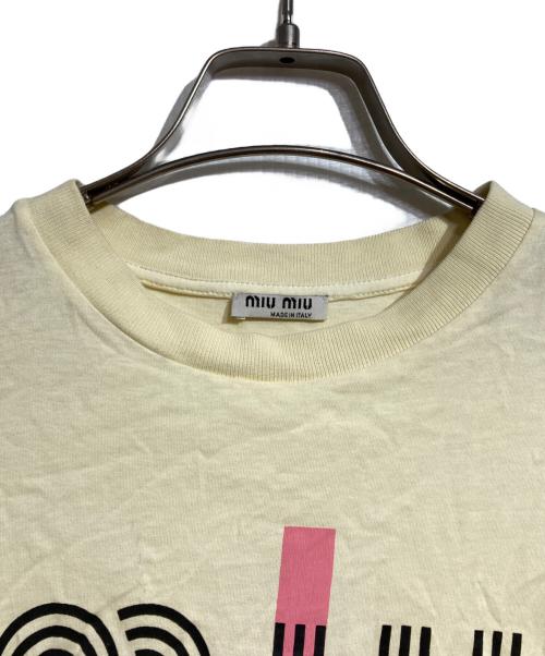 MIU MIU（ミュウミュウ）MIU MIU (ミュウミュウ) CLUBプリントTシャツ ベージュ サイズ:XSの古着・服飾アイテム