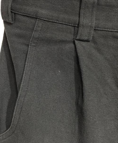 HYEIN SEO（ヘインソ）HYEIN SEO (ヘインソ) CURVED FLAP POCKET WITH PLEATS CARGO PANTS/カーゴパンツ ブラック サイズ:2の古着・服飾アイテム