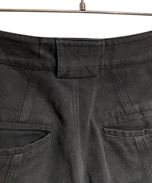 HYEIN SEO（ヘインソ）HYEIN SEO (ヘインソ) CURVED FLAP POCKET WITH PLEATS CARGO PANTS/カーゴパンツ ブラック サイズ:2の古着・服飾アイテム