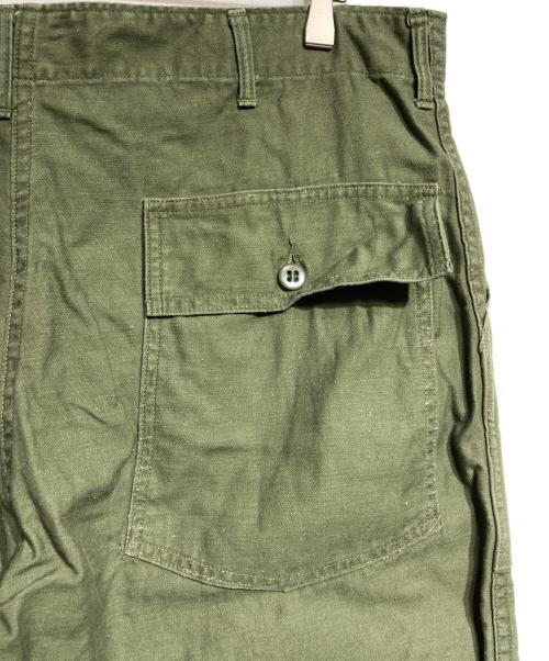 US ARMY（ユーエスアーミー）US ARMY (ユーエスアーミー) 60'sコットンサテンベイカーパンツ/Cotton Sateen Baker Pants オリーブ サイズ:38×31の古着・服飾アイテム