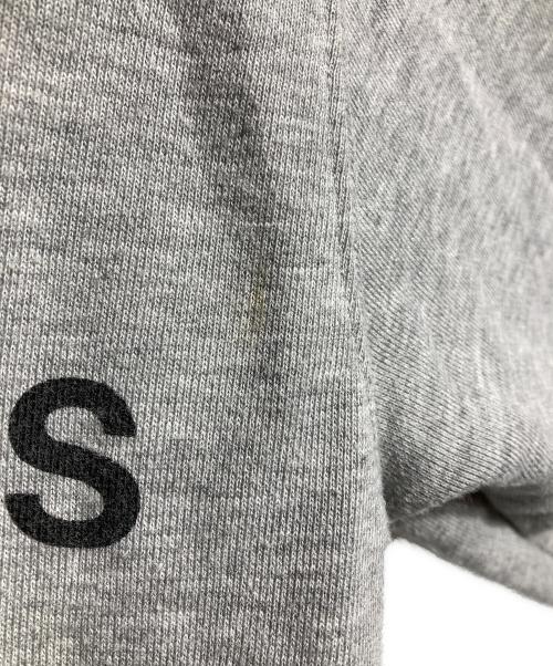 CDG（シーディージー）CDG (シーディージー) バックロゴプリントスウェット / Back logo print sweatshirt グレー サイズ:Sの古着・服飾アイテム