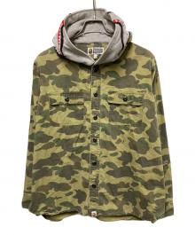 A BATHING APE（アベイシングエイプ）の古着「1ST CAMO SHARK SHIRT HOODIE」｜オリーブ