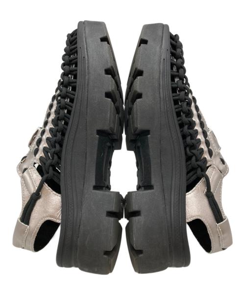 KEEN（キーン）KEEN (キーン) UNEEK PLT MARY JANE/ユニーク ピーエルティー メリージェーン ブラック サイズ:27㎝の古着・服飾アイテム