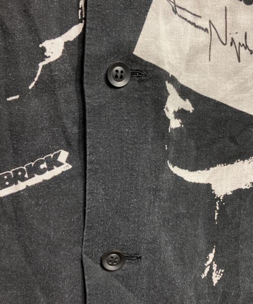 BLACK Scandal Yohji Yamamoto（ブラックスキャンダルヨウジヤマモト）BLACK Scandal Yohji Yamamoto (ブラックスキャンダルヨウジヤマモト) BEAR BRICK (ベアブリック) PRINT SILK SHIRT/プリントシルクシャツ ブラック サイズ:4の古着・服飾アイテム