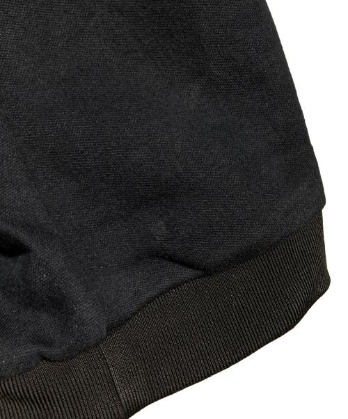 OAMC（オーエーエムシー）OAMC (オーエーエムシー) タクティカルモックネックスウェット ブラック サイズ:XLの古着・服飾アイテム