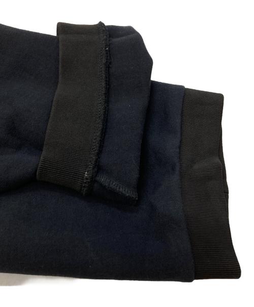 OAMC（オーエーエムシー）OAMC (オーエーエムシー) タクティカルモックネックスウェット ブラック サイズ:XLの古着・服飾アイテム