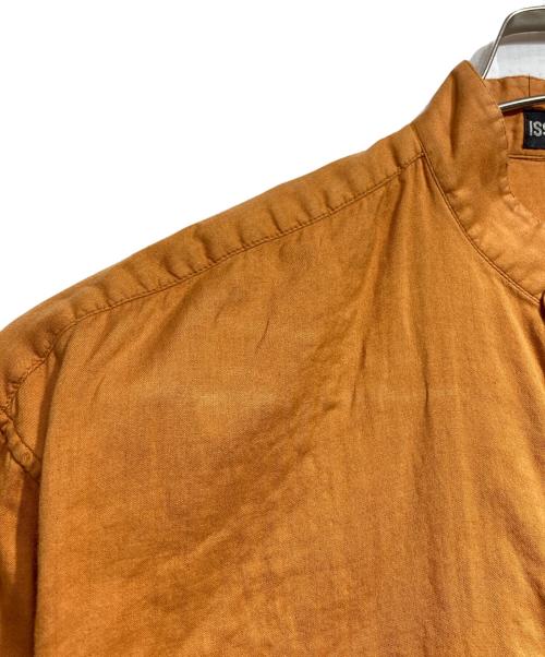 ISSEY MIYAKE（イッセイミヤケ）ISSEY MIYAKE (イッセイミヤケ) コットンガーゼバンドカラーシャツ/Cotton Band Collar Shirt オレンジ サイズ:Mの古着・服飾アイテム