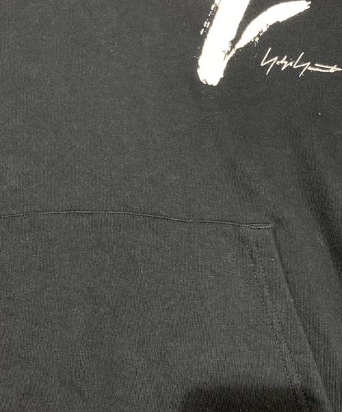 New Era（ニューエラ）New Era (ニューエラ) Yohji Yamamoto pour homme (ヨウジヤマモト プールオム) OS HOODIE/OHフーディー ブラック サイズ:3の古着・服飾アイテム