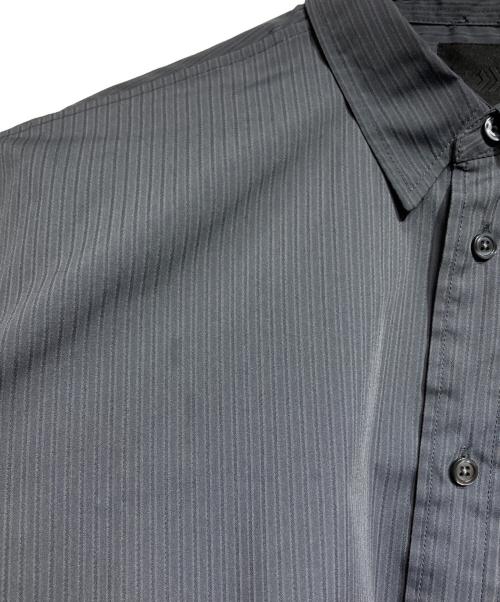 DAIWA PIER39（ダイワ ピア39）DAIWA PIER39 (ダイワ ピア39) TECH REGULAR STRIPE SHIRT L/S/テックレギュラーストライプシャツ グレー サイズ:Sの古着・服飾アイテム