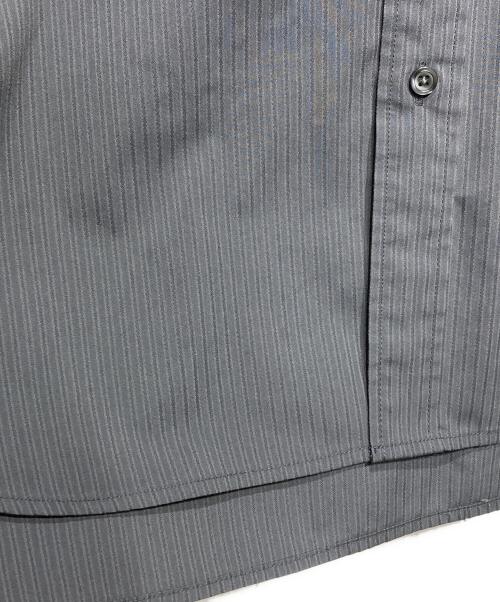 DAIWA PIER39（ダイワ ピア39）DAIWA PIER39 (ダイワ ピア39) TECH REGULAR STRIPE SHIRT L/S/テックレギュラーストライプシャツ グレー サイズ:Sの古着・服飾アイテム