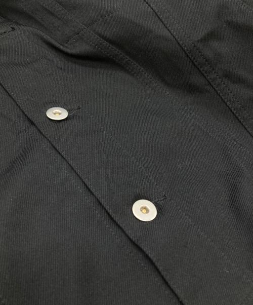 BLACK COMME des GARCONS（ブラックコムデギャルソン）BLACK COMME des GARCONS (ブラックコムデギャルソン) ポリエステルツイルトラッカージャケット/Polyester Twill Trucker Jacket ブラック サイズ:Lの古着・服飾アイテム