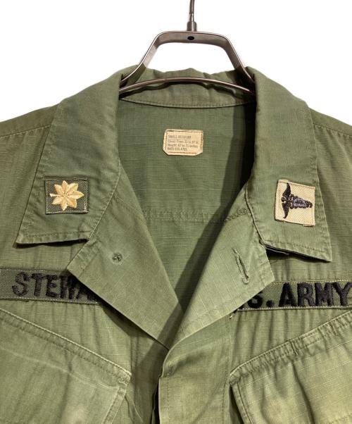 US ARMY（ユーエスアーミー）US ARMY (ユーエスアーミー) 4thタイプジャングルファティーグジャケット/U.S. Army Jungle Fatigue Jacket グリーン サイズ:SMALL-REGULARの古着・服飾アイテム
