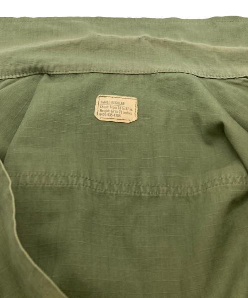 US ARMY（ユーエスアーミー）US ARMY (ユーエスアーミー) 4thタイプジャングルファティーグジャケット/U.S. Army Jungle Fatigue Jacket グリーン サイズ:SMALL-REGULARの古着・服飾アイテム