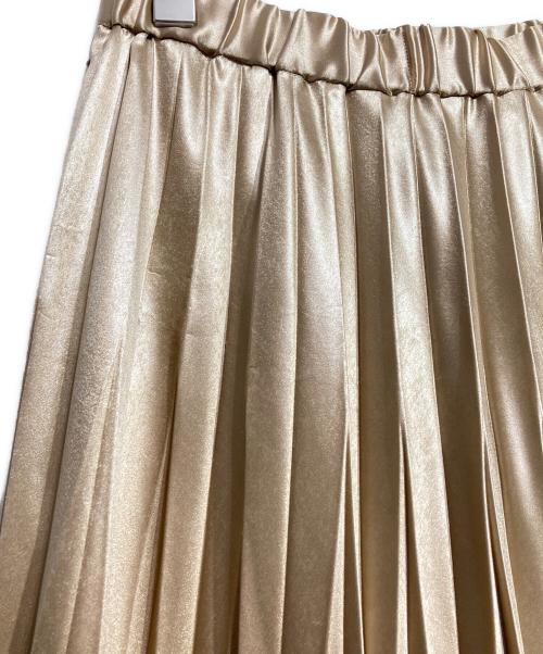 UN3D.（アンスリード）UN3D. (アンスリード) メタリックプリーツスカート/metallic pleated skirt ベージュ サイズ:36の古着・服飾アイテム