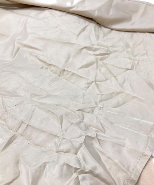 UN3D.（アンスリード）UN3D. (アンスリード) メタリックプリーツスカート/metallic pleated skirt ベージュ サイズ:36の古着・服飾アイテム